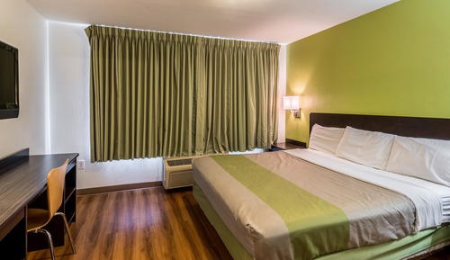Habitación estándar, 1 cama de matrimonio grande, accesible para personas con discapacidad