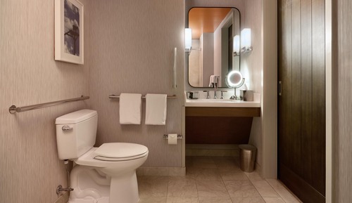 Habitación, 1 cama de matrimonio grande, accesible para personas con discapacidad, bañera