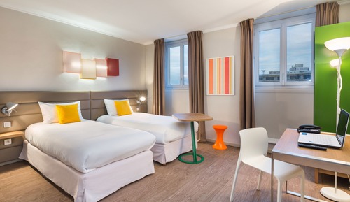 Habitación clásica con 2 camas individuales