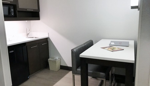 Suite estudio, 1 cama de matrimonio grande, no fumadores (Mobility Accessible)