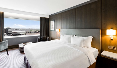 Habitación Premium (Runway View)