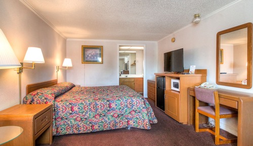 Habitación estándar, 1 cama de matrimonio grande, no fumadores, frigorífico y microondas