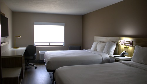 Habitación, 1 cama de matrimonio, no fumadores (Mobility/Hearing, Roll-in Shower)