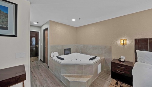 Suite, 1 cama de matrimonio grande, no fumadores, bañera de hidromasaje