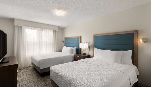 Suite, 2 camas dobles, no fumadores (Mobility/Hearing acc w/ rollin shower)