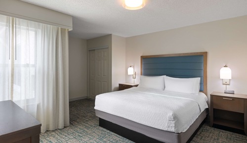 Suite, 1 cama de matrimonio grande, accesible para personas con discapacidad (Roll-In Shower)