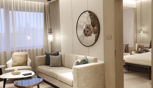 Suite (Signature Suite)