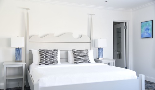 Habitación tradicional, 1 cama de matrimonio grande, vistas a la piscina