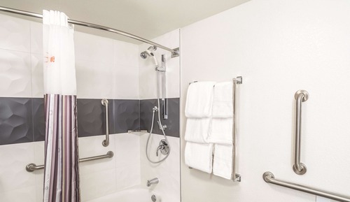 Habitación, 1 cama de matrimonio grande, accesible para personas con discapacidad, no fumadores