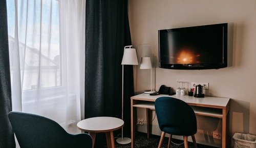 Habitación básica con 2 camas individuales
