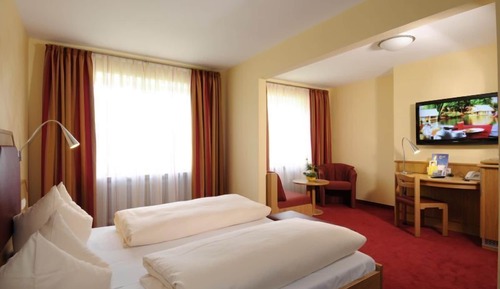 Double Room (Business)