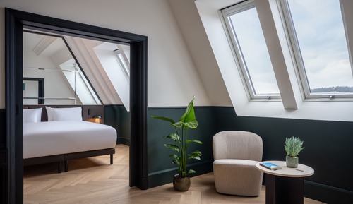 Almanac X Suite with Castle view