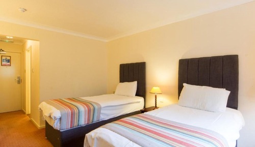Habitación estándar con 2 camas individuales