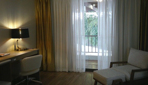 Habitación Business, 1 cama de matrimonio grande, no fumadores, balcón