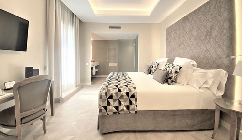 Skyline Suite