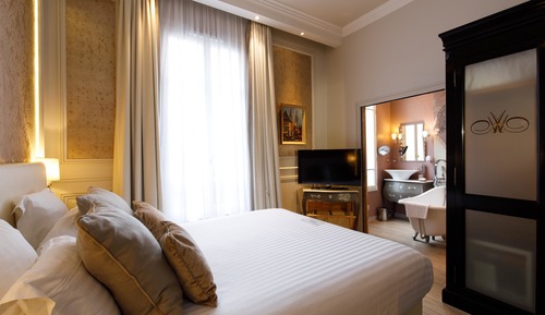 Habitación Deluxe, 1 cama de matrimonio, no fumadores (Larger Room;Twin bed on request)