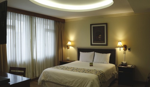 Habitación familiar, vistas a la ciudad