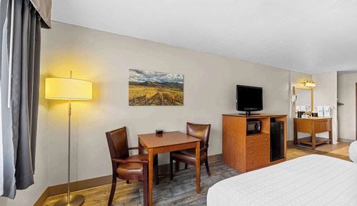Habitación estándar, 2 camas de matrimonio, no fumadores, frigorífico y microondas (Pet Friendly)