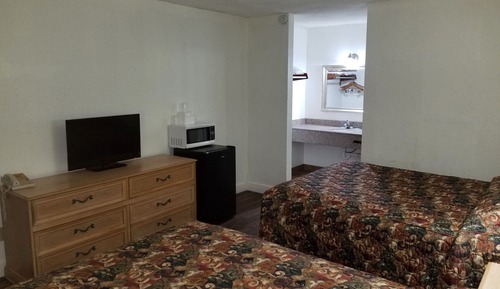 Standard Room, 2 Queen Beds, Smoking