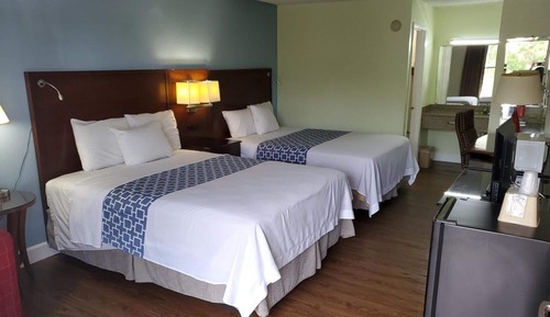 Standard Room, 2 Queen Beds, Non-Smoking