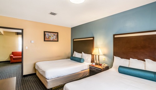 Suite – 2 Queens
