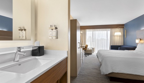 Habitación estándar, 1 cama de matrimonio grande (Mobility, Roll-In Shower)
