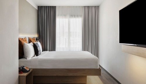 Habitación, 1 cama de matrimonio, no fumadores, vistas a la ciudad