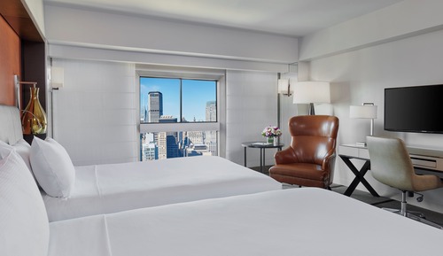 2 Double Beds