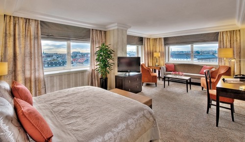 Suite Club, 1 cama de matrimonio grande, bañera accesible (City View, Accessible Bathtub)