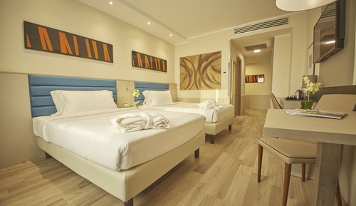 Habitación cuádruple estándar