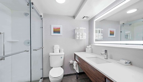Habitación, 1 cama de matrimonio grande, accesible para personas con discapacidad, bañera
