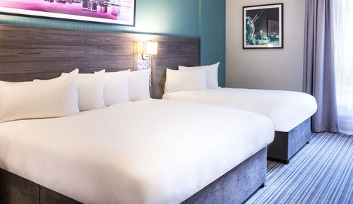 Habitación estándar con 1 cama doble o 2 individuales