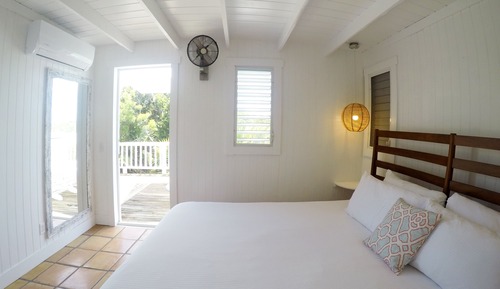 Casa de campo, 1 cama de matrimonio grande con sofá cama, no fumadores, vistas a la laguna