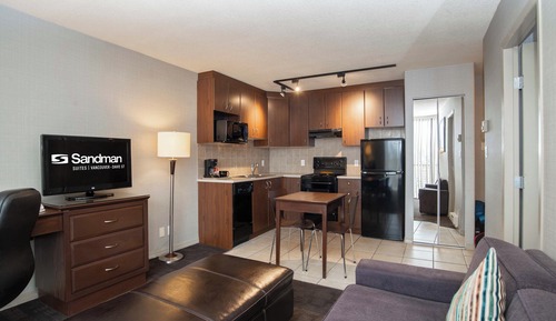 Suite, cocina, vistas a la ciudad (2 Single Beds, Sofa Bed, W/D, Balcony)