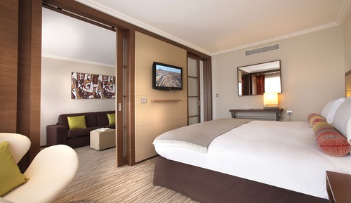 Suite familiar, 1 cama de matrimonio con sofá cama, balcón (Balcony)