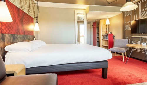 Habitación Premium doble, 1 cama doble con sofá cama, balcón