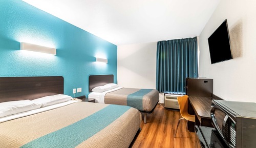 Habitación estándar, 2 camas de matrimonio, accesible para personas con discapacidad, no fumadores