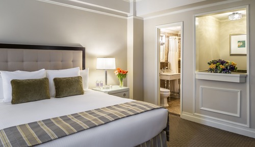 Habitación Premier, 1 cama de matrimonio grande, vistas a la ciudad