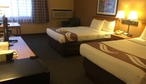 Habitación, 2 camas de matrimonio, accesible para personas con discapacidad, no fumadores (Upgrade)