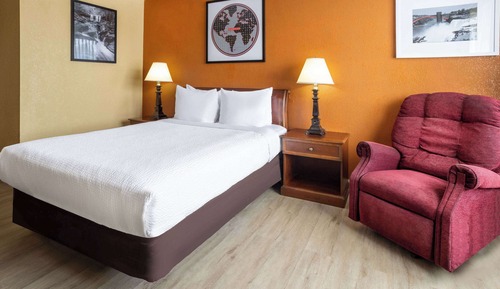 Habitación, 1 cama de matrimonio, no fumadores (Mobility, Roll-In Shower)