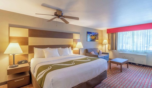 Habitación, 1 cama de matrimonio grande, accesible para personas con discapacidad (Upgrade)