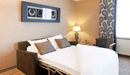 Suite familiar, 1 cama de matrimonio grande con sofá cama