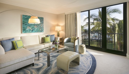 Suite Premium, vistas parciales al mar