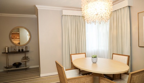 Suite Club, 1 cama de matrimonio grande (Club Premier Suite, Roll In Shower)