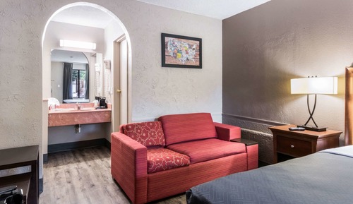 Habitación estándar, 1 cama de matrimonio grande con sofá cama, no fumadores