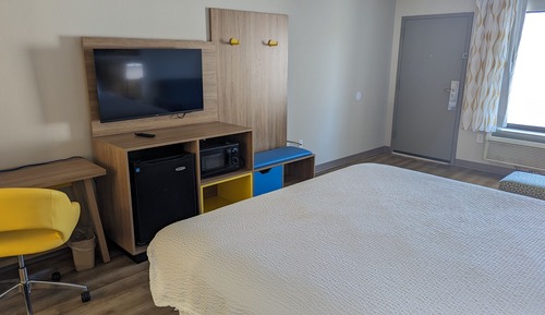 Suite, 1 cama de matrimonio grande, frigorífico y microondas