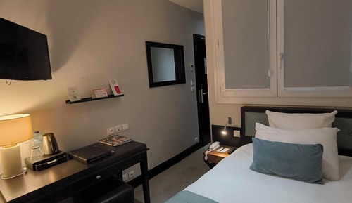 Single Room - 1 large single bed