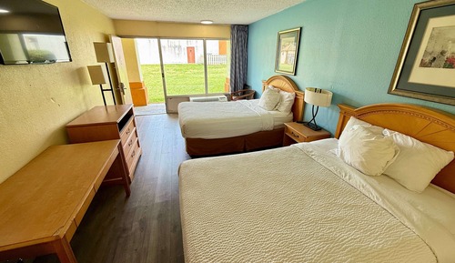 Habitación estándar, 2 camas dobles, fumadores