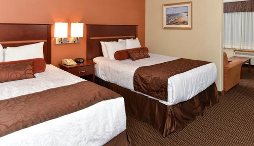 Suite, 2 camas de matrimonio, no fumadores (Oversized Room;Third bed is a Sofabed)
