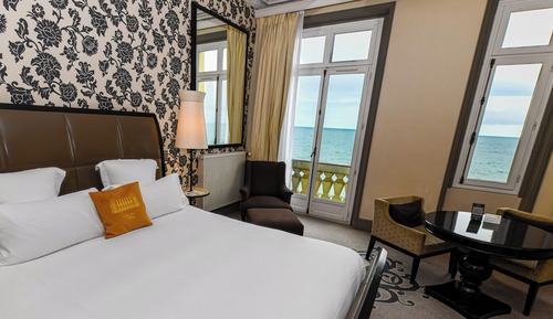 Habitación Deluxe, 1 cama de matrimonio, balcón, vistas al mar